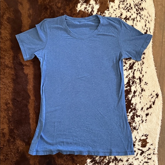 Lululemon heathered Blue short sleeve athletic T-Shirt S - Picture 1 of 5